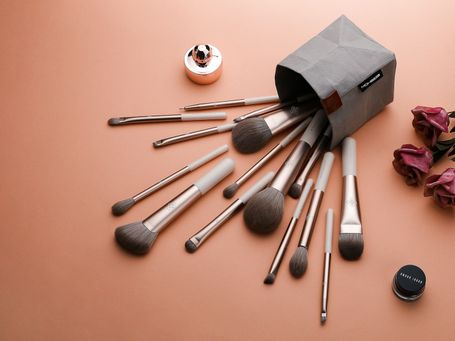 Die haltbaren Lippenstifte mit Mangobutter